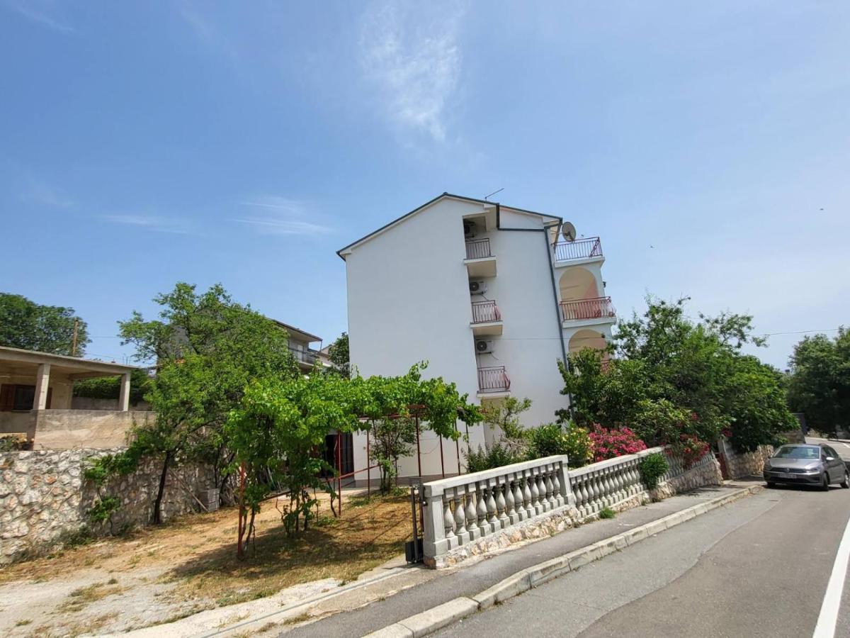Apartments Manda Novi Vinodolski Exterior foto